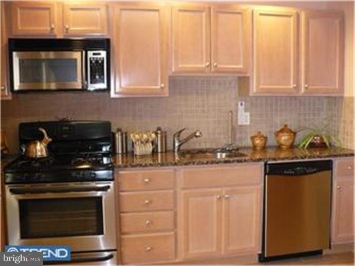 79 Trent Road Turnersville, NJ 08012 - Photo 3 of 10 Kitchen