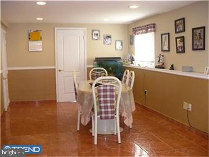 79 Trent Road Turnersville, NJ 08012 - Photo 7 of 10 Dining Room