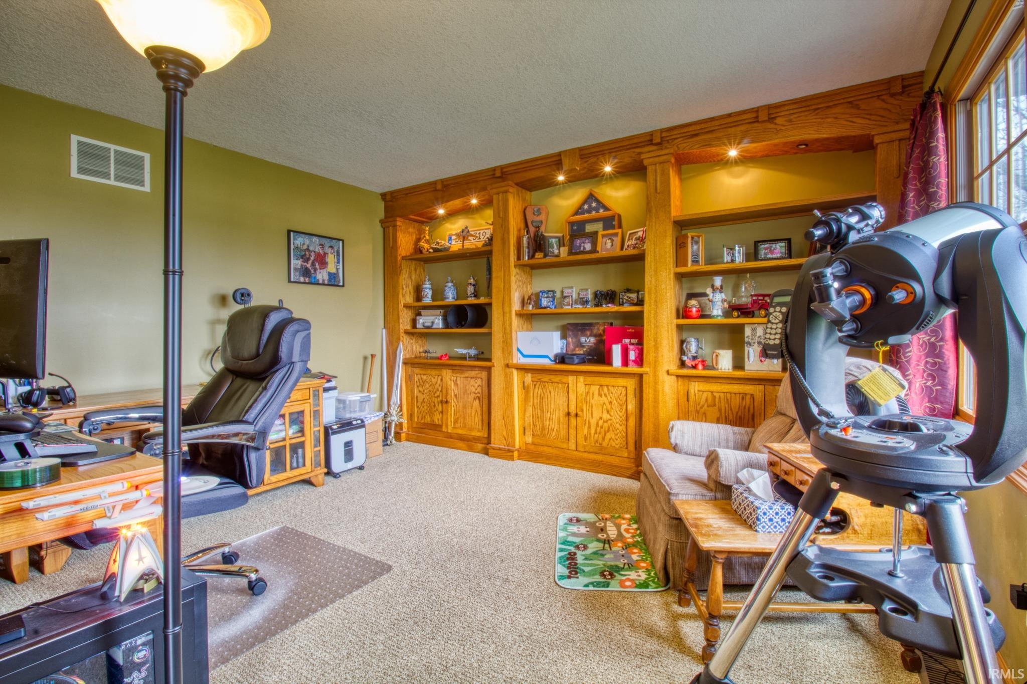 225 South Hunters Ridge Warsaw, IN 46582 - Photo 17 of 36 Gallery Image 17