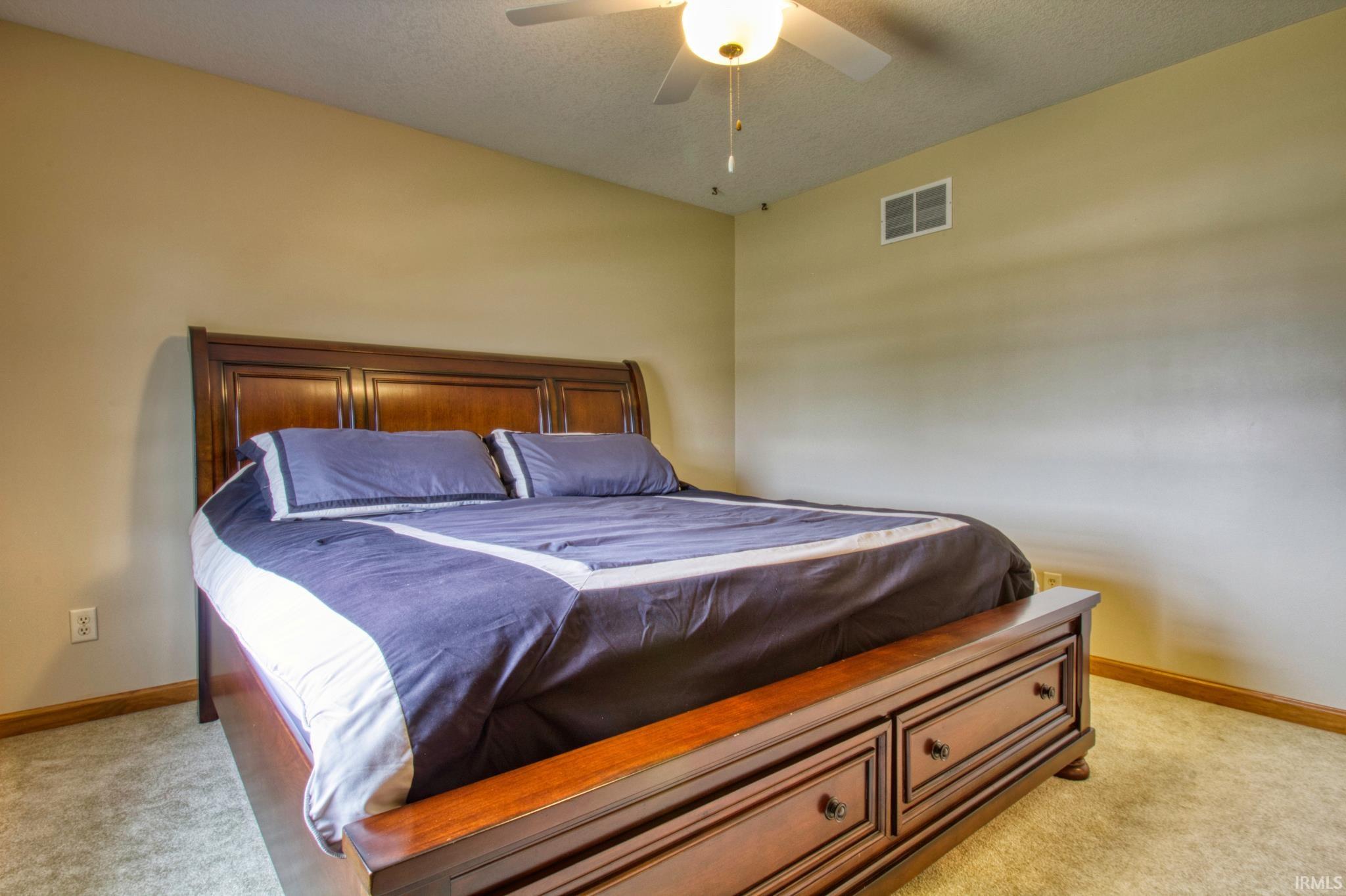 225 South Hunters Ridge Warsaw, IN 46582 - Photo 24 of 36 Gallery Image 24