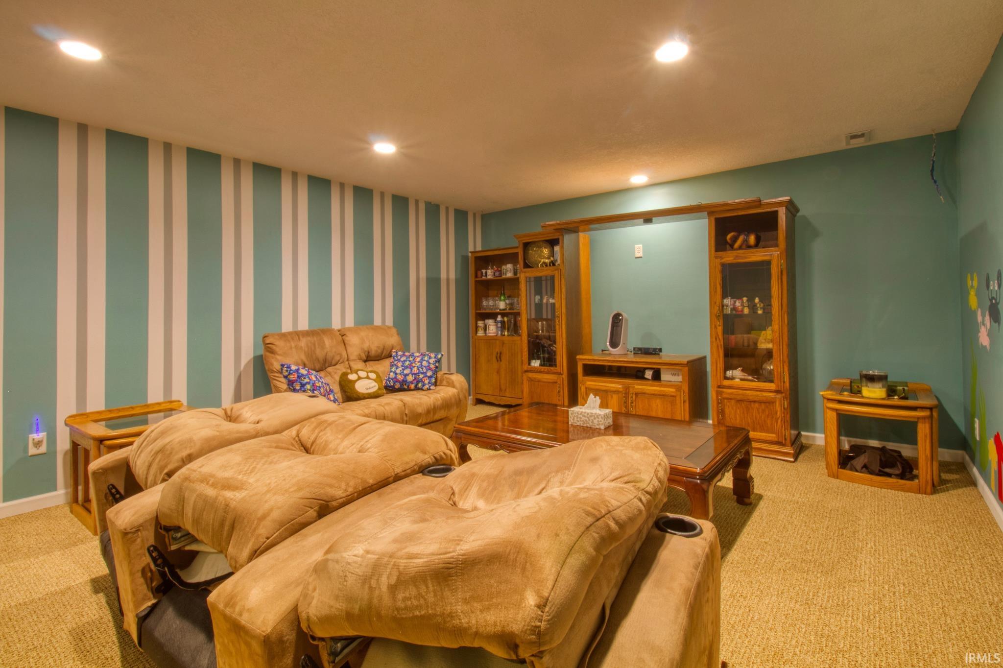 225 South Hunters Ridge Warsaw, IN 46582 - Photo 30 of 36 Gallery Image 30