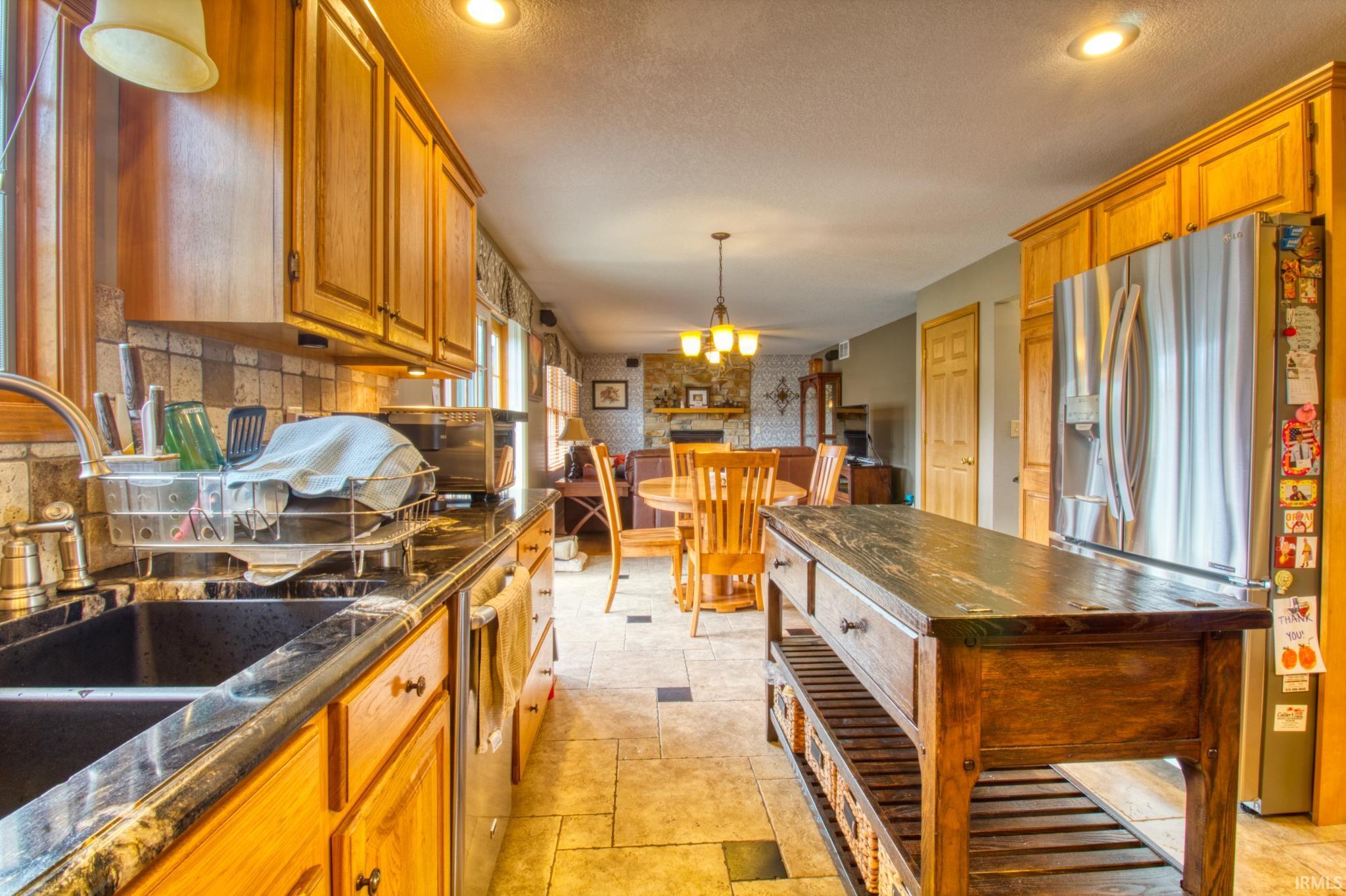 225 South Hunters Ridge Warsaw, IN 46582 - Photo 6 of 36 Gallery Image 6