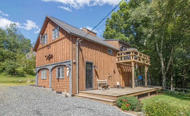 $359,000 | 10 Cross Town Road, West Dover, VT 05356