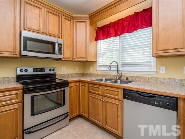 1608 Lethbridge Court Raleigh, NC 27606 - Photo 5 of 25 Gallery Image 5