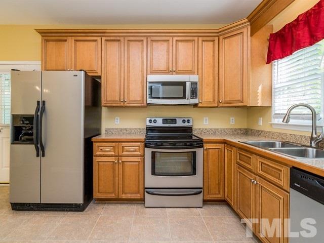 1608 Lethbridge Court Raleigh, NC 27606 - Photo 6 of 25 Gallery Image 6