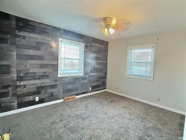 $220,000 | 508 East Broadway Street, Loogootee, IN 47553