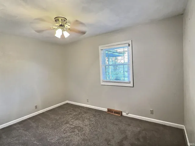 $229,900 | 508 East Broadway Street, Loogootee, IN 47553