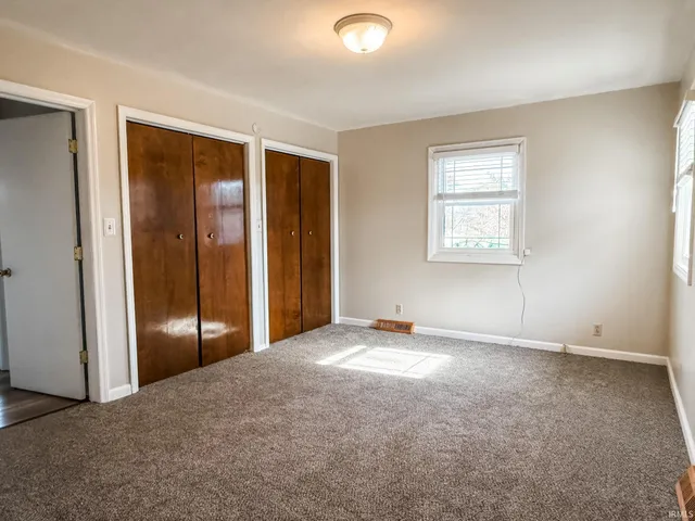 $229,900 | 508 East Broadway Street, Loogootee, IN 47553