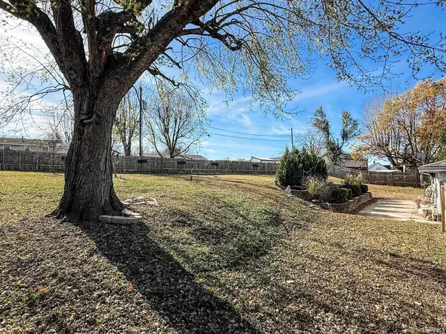 $229,900 | 508 East Broadway Street, Loogootee, IN 47553