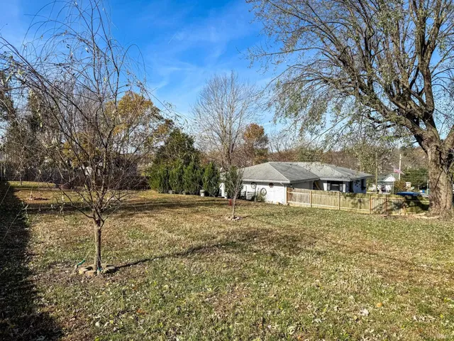 $229,900 | 508 East Broadway Street, Loogootee, IN 47553