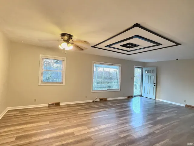 $229,900 | 508 East Broadway Street, Loogootee, IN 47553