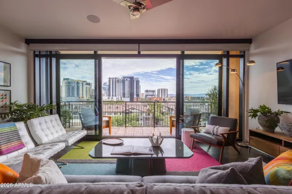 $865,000 | 200 West Portland Street, Unit 827, Phoenix, AZ 85003