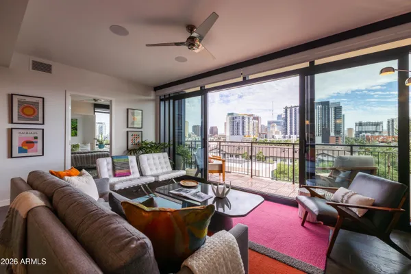 $865,000 | 200 West Portland Street, Unit 827, Phoenix, AZ 85003