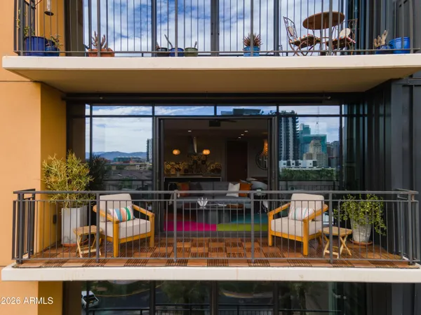 $865,000 | 200 West Portland Street, Unit 827, Phoenix, AZ 85003