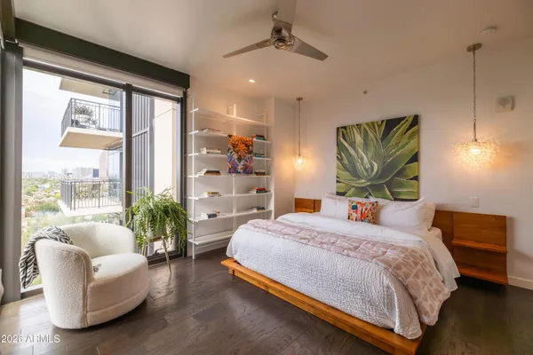 $865,000 | 200 West Portland Street, Unit 827, Phoenix, AZ 85003