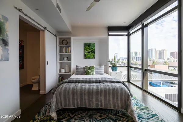 $865,000 | 200 West Portland Street, Unit 827, Phoenix, AZ 85003