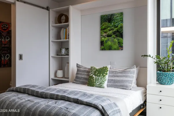 $865,000 | 200 West Portland Street, Unit 827, Phoenix, AZ 85003