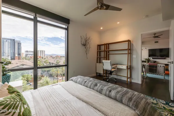 $865,000 | 200 West Portland Street, Unit 827, Phoenix, AZ 85003