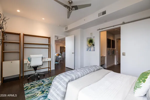 $865,000 | 200 West Portland Street, Unit 827, Phoenix, AZ 85003