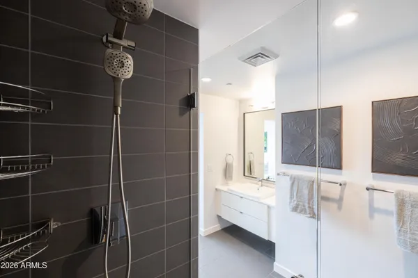 $865,000 | 200 West Portland Street, Unit 827, Phoenix, AZ 85003