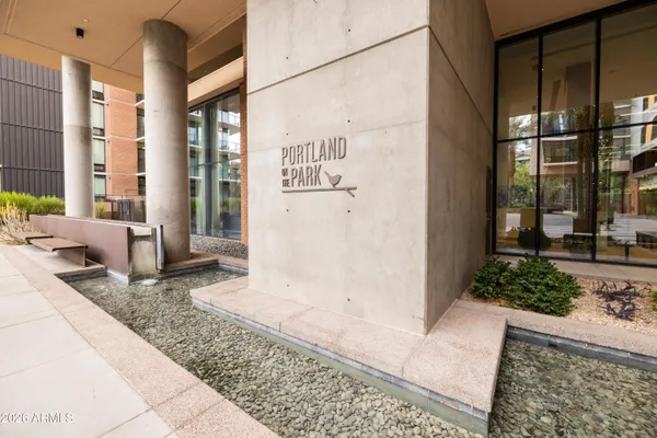 $865,000 | 200 West Portland Street, Unit 827, Phoenix, AZ 85003