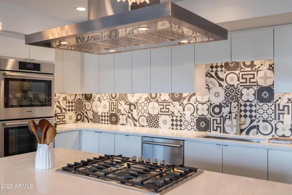 $865,000 | 200 West Portland Street, Unit 827, Phoenix, AZ 85003