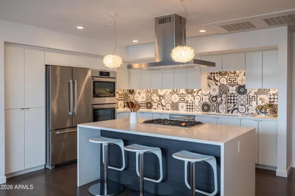 $865,000 | 200 West Portland Street, Unit 827, Phoenix, AZ 85003