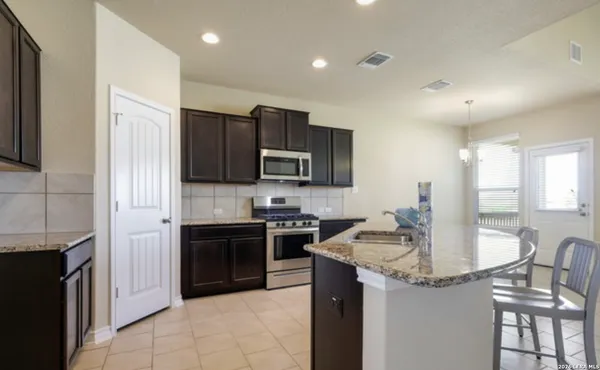 $2,600 | 536 Saltlick Way, Schertz, TX 78108