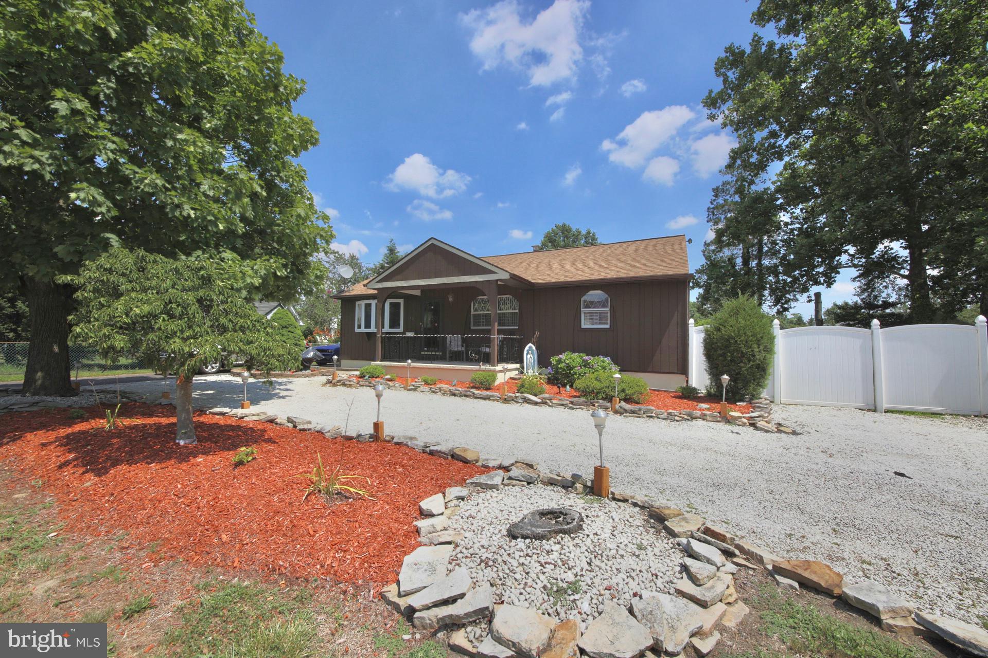 42 East Gibbsboro Road Clementon, NJ 08021 - Photo 3 of 24