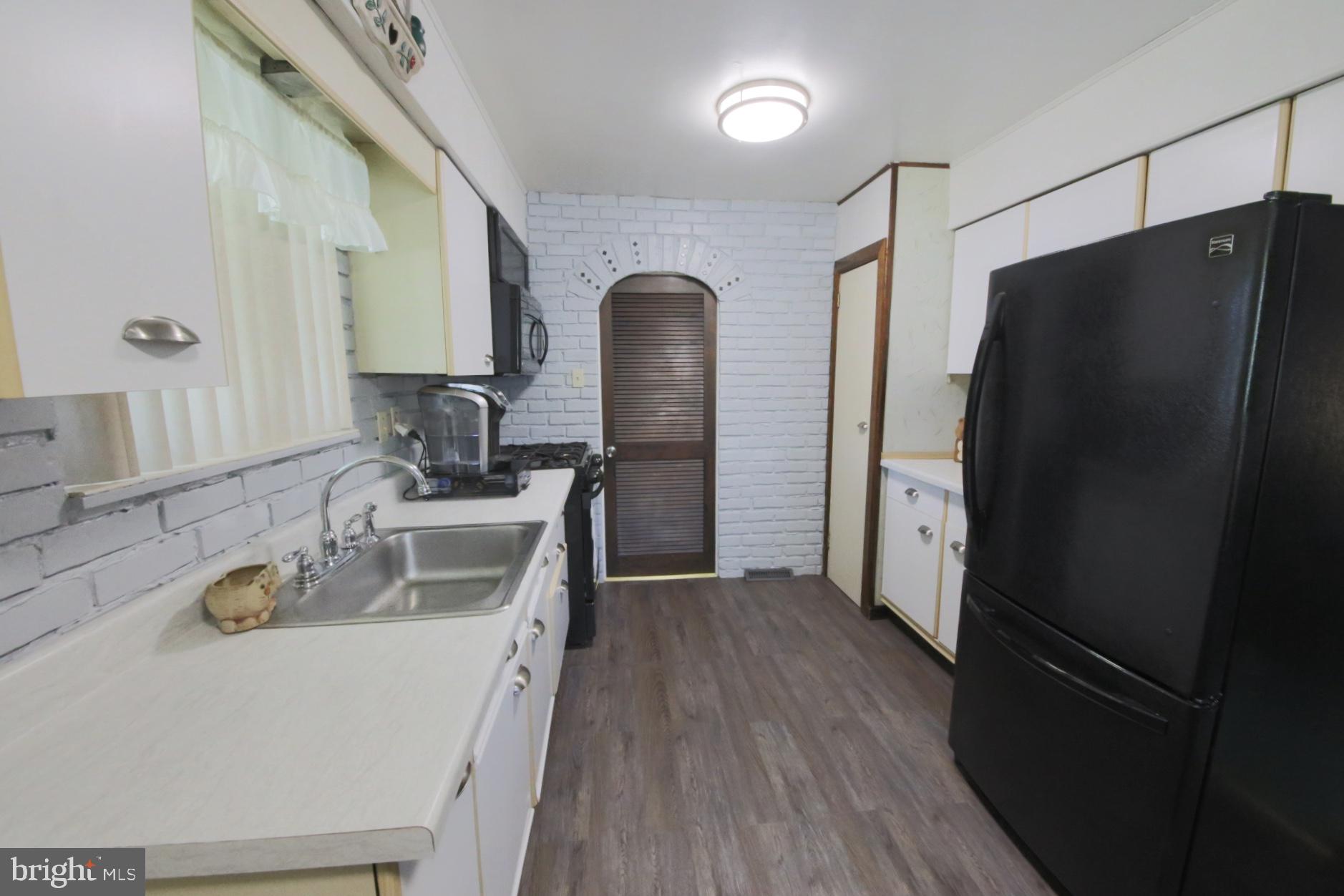 42 East Gibbsboro Road Clementon, NJ 08021 - Photo 9 of 24