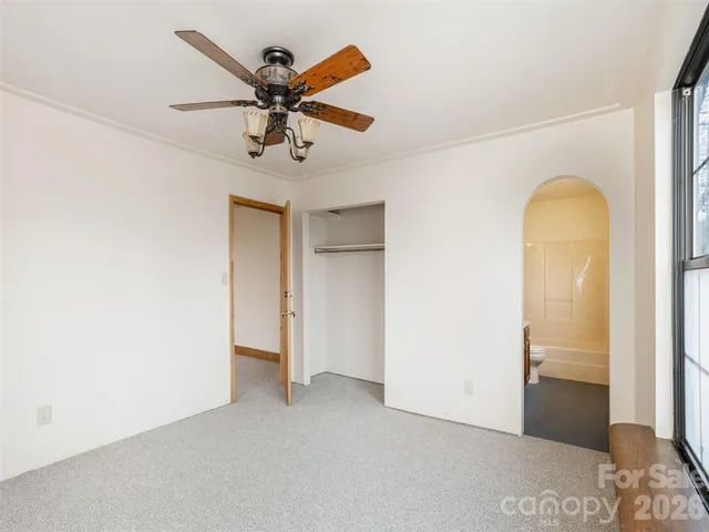 $350,000 | 752 Burnside Trail, Unit 32, Hendersonville, NC 28792