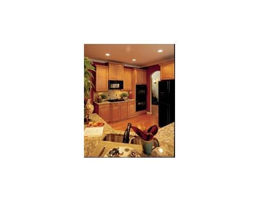 129 Julia Road Sarver, PA 16055 - Photo 3 of 13 Kitchen.