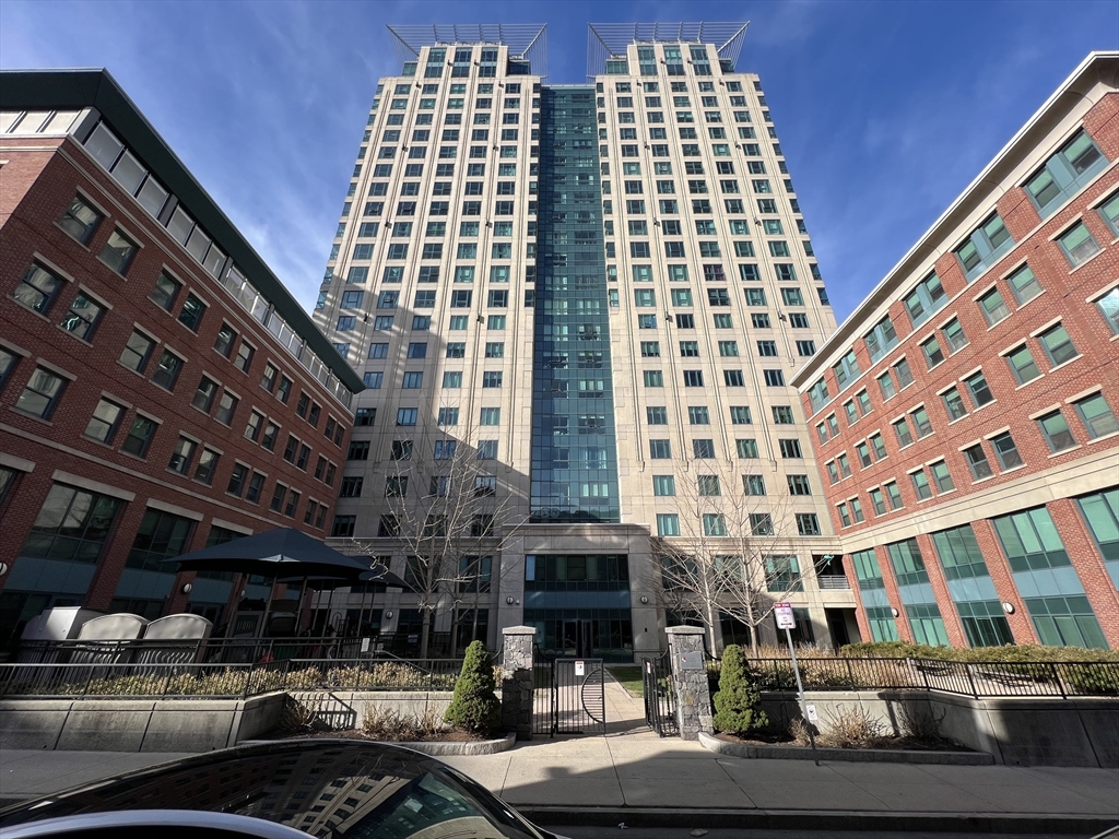 1 Nassau Street, Unit 1607 Boston, MA 02111 - Photo 1 of 17