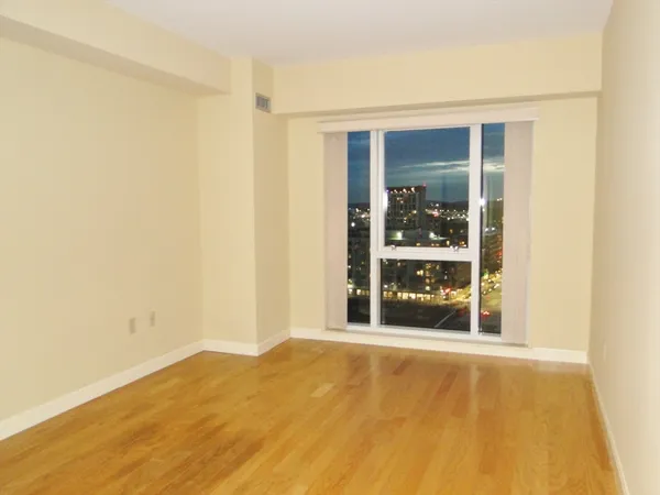 $900,000 | 1 Nassau Street, Unit 1607, Boston, MA 02111