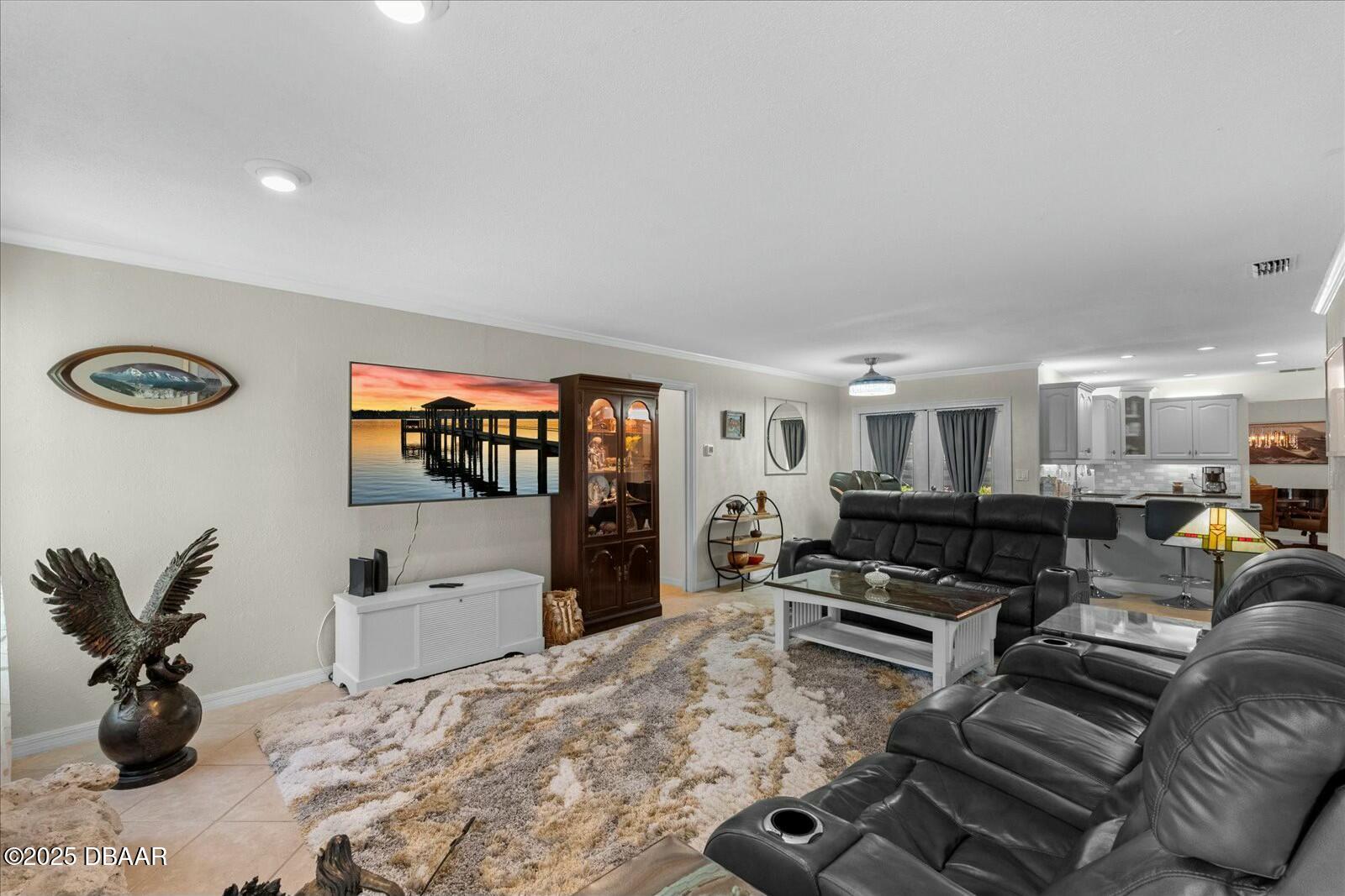 1 Cobblestone Trail Ormond Beach, FL 32174 - Photo 13 of 31 a living room with furniture