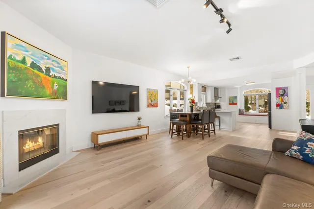 $930,000 | 811 Heritage Hills, Somers, NY 10589