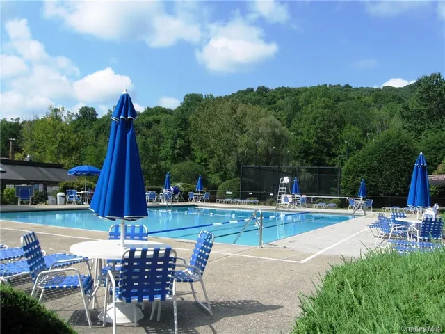 $930,000 | 811 Heritage Hills, Somers, NY 10589