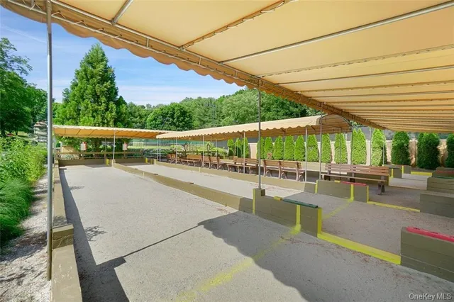 $930,000 | 811 Heritage Hills, Somers, NY 10589