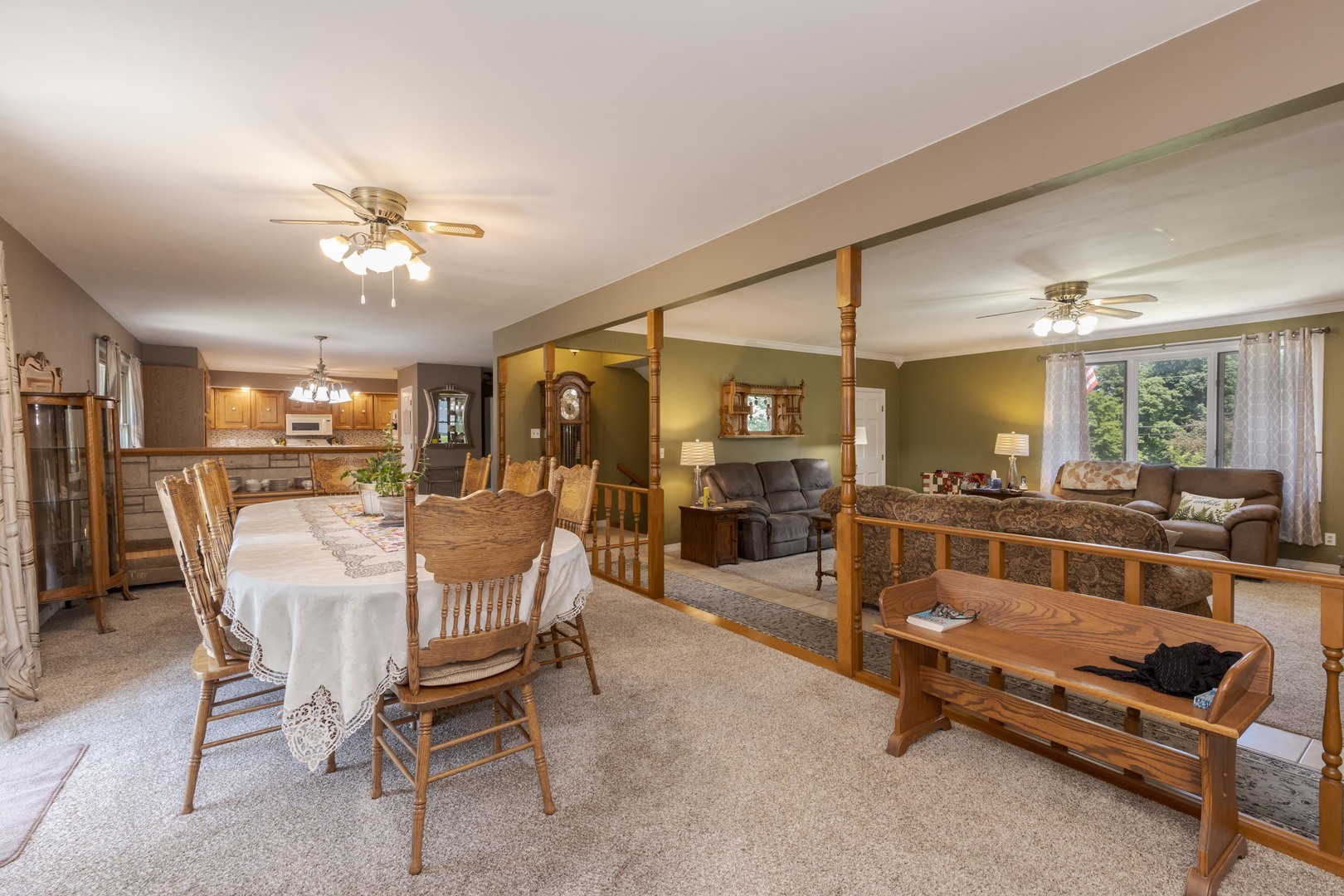1604 6 Points Road Bloomington, IL 61701 - Photo 13 of 40
