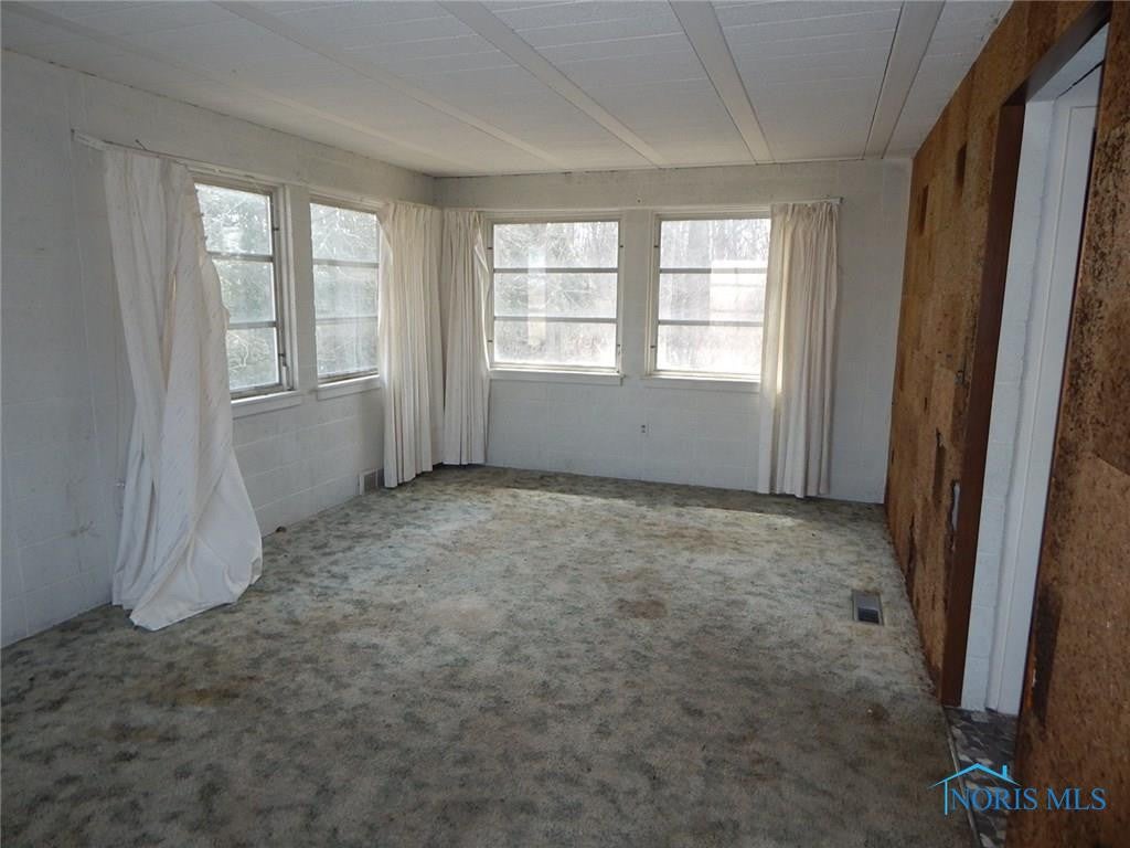 14741 Sand Ridge Road Bowling Green, OH 43402 - Photo 7 of 10 Photo 10