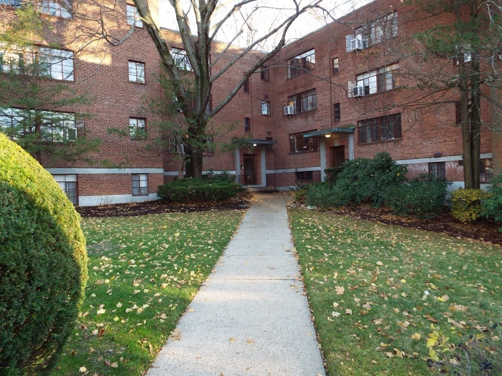 110 Evans Road, Unit 5 Boston, MA 02135 - Photo 19 of 21