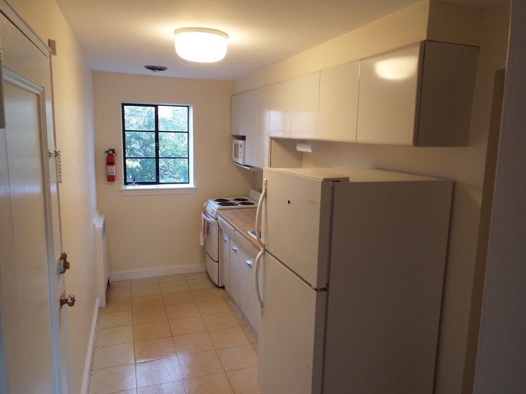 110 Evans Road, Unit 5 Boston, MA 02135 - Photo 5 of 21