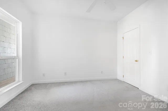 $515,000 | 18816 Nautical Drive, Unit 3, Cornelius, NC 28031