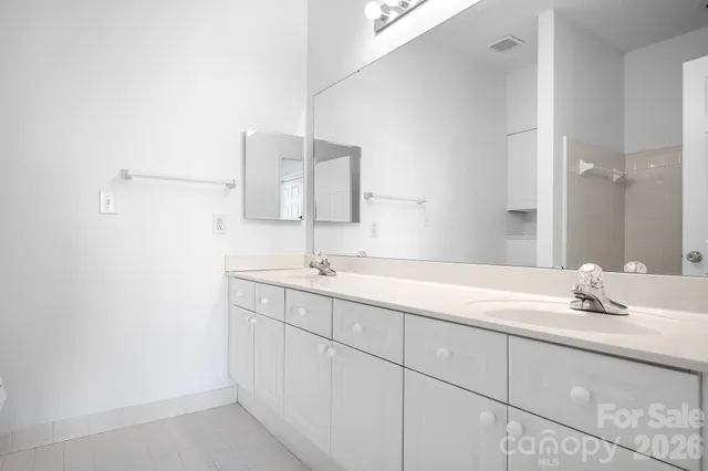 $515,000 | 18816 Nautical Drive, Unit 3, Cornelius, NC 28031