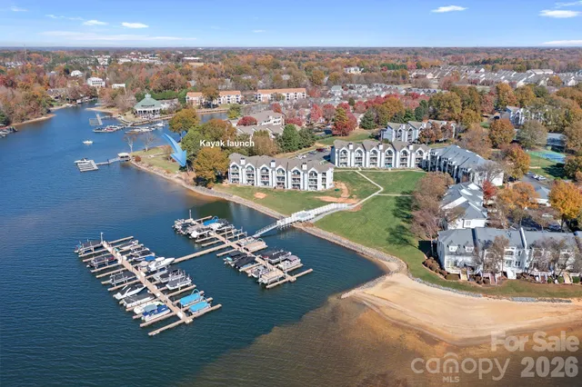 $515,000 | 18816 Nautical Drive, Unit 3, Cornelius, NC 28031