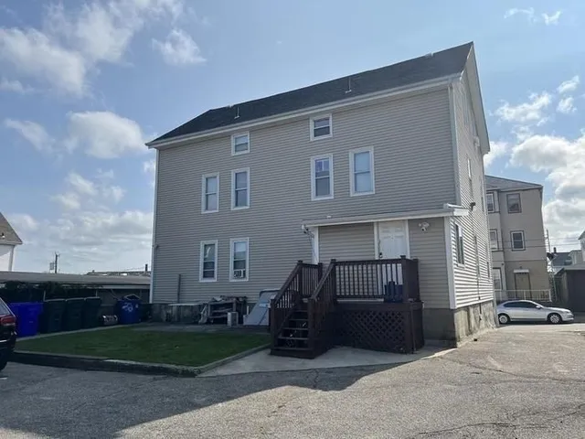 $1,900 | 189 5th Street, Unit 2, Fall River, MA 02721