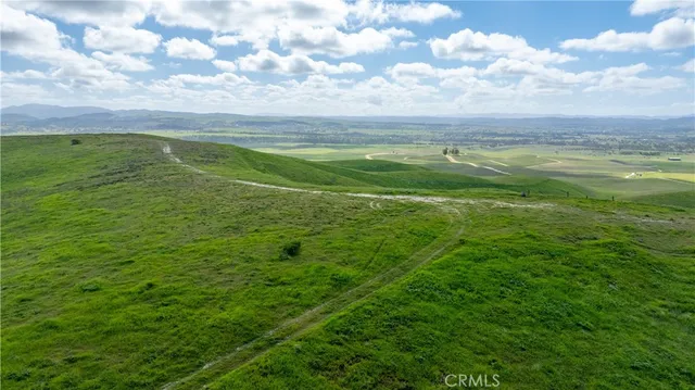 $525,000 | 0 Yosemite Place, Paso Robles, CA 93446