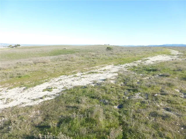 $525,000 | 0 Yosemite Place, Paso Robles, CA 93446