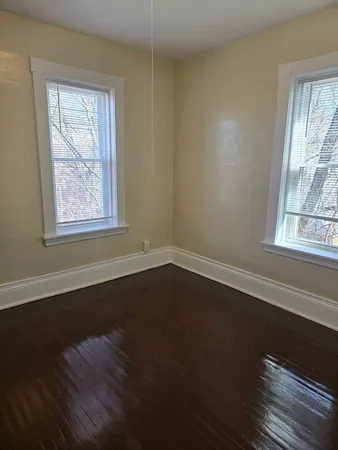 $1,734 | 240 Locust Street, Unit 4L, Springfield, MA 01108