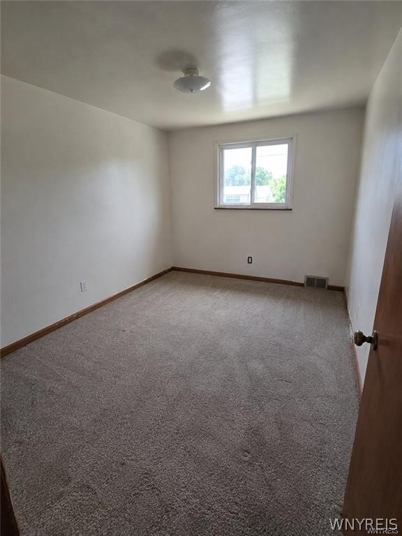 61 Beach Road Cheektowaga, NY 14225 - Photo 3 of 9 Gallery Image 3